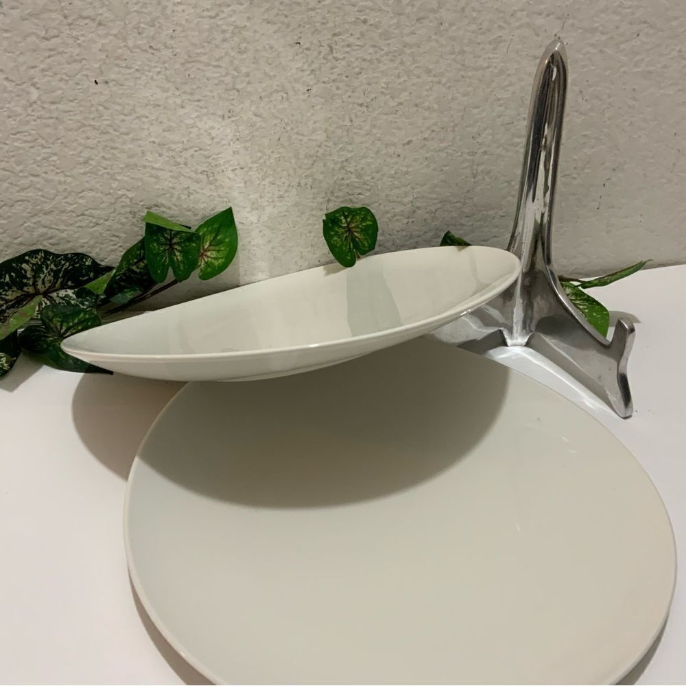 Ariane villeroy &Boch Fine Porcelain Dinner Plates unique shape G6 New